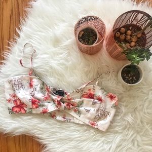 Hawaiian print floral tie front crop top